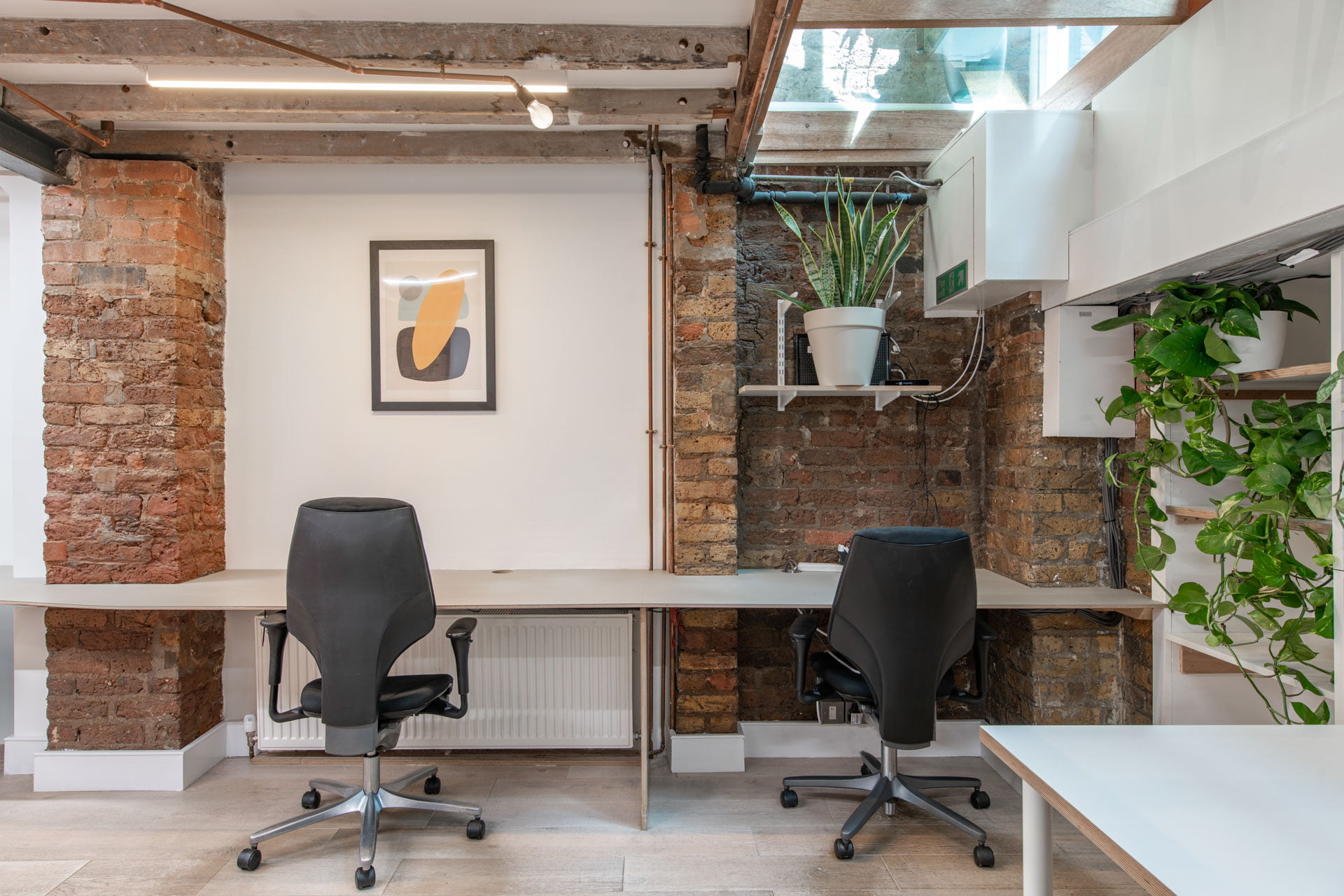 Finding small office space for rent in London - Canvas Offices