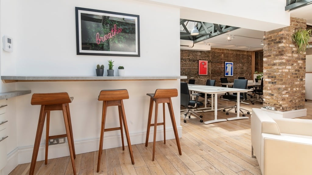 Canvas Offices - How to Design a Startup Office Space London - Shoreditch High Street Breakout Area