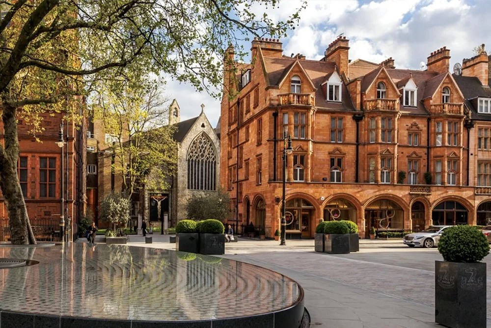 Why are so many companies looking to rent office space in Mayfair?