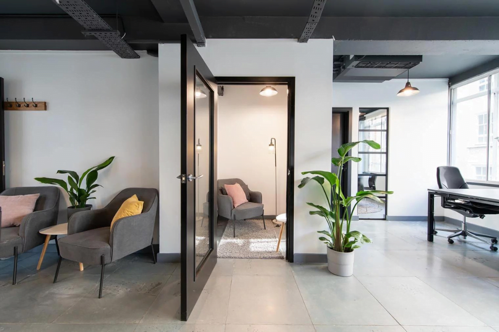 Quiet, Please! 6 Benefits of Office Privacy Pods