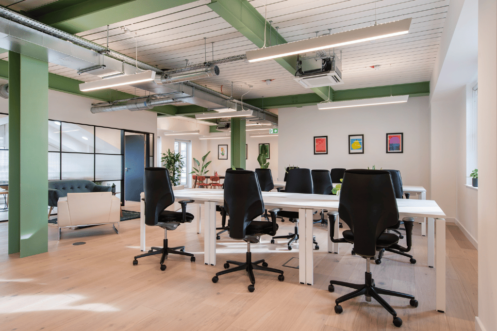 Farringdon office space with a variety of working environments